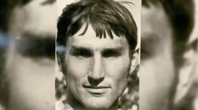 יוחנן וולך, כדורגלן העבר וחייל של המדינה (צילום: עיבוד תמונה, אסף קוטין, מעריב)