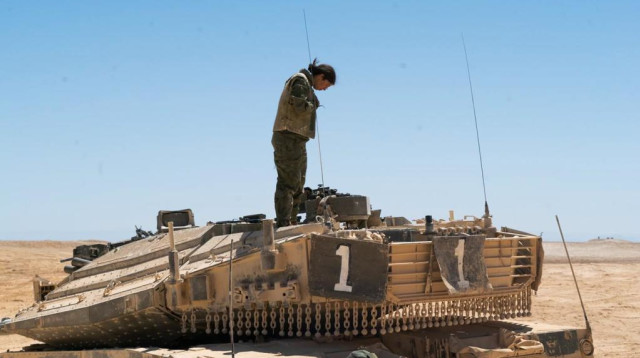 סרן ק' מפקדת בפלוגת טנקיסטיות (צילום: דובר צה"ל)