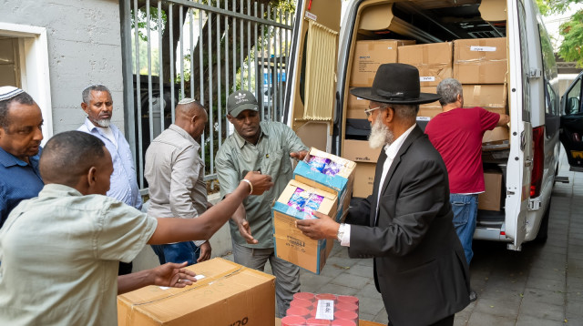 למען החיילים. קהילת יוצאי אתיופיה ביפו  (צילום: גיל רובנשטיין)
