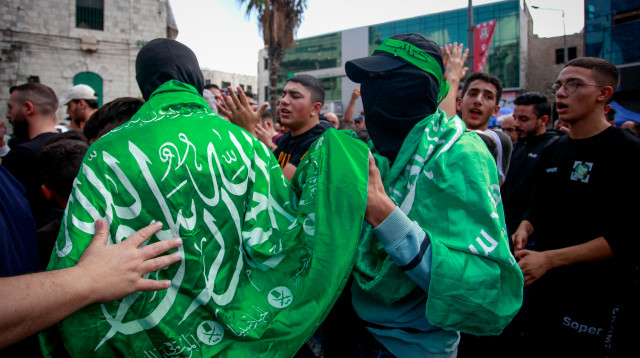 תומכי חמאס (צילום: Nasser Ishtayeh/Flash90)