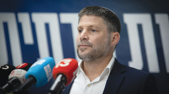 סמוטריץ' בוועדת הכלכלה (צילום: אורן בן חקון פלאש 90)