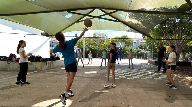 ילדים בבית ספר, אילוסטרציה (למצולמים אין קשר לנאמר בכתבה) (צילום: באדיבות עיריית תל אביב-יפו)