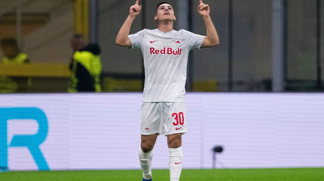 אוסקר גלוך שחקן רד בול זלצבורג חוגג שער (צילום: GettyImages, Eurasia Sport Images)