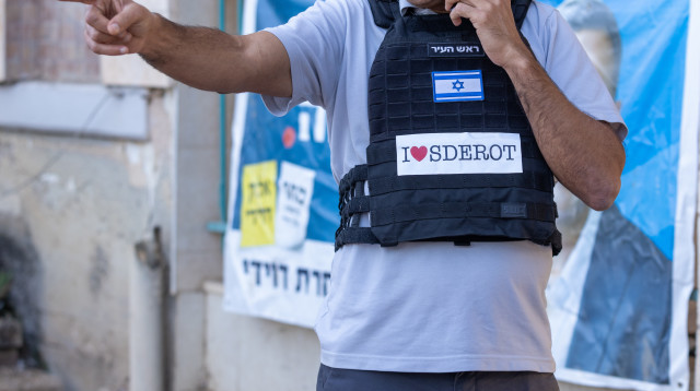 אלון דוידי בשדרות  (צילום: יוסי אלוני)