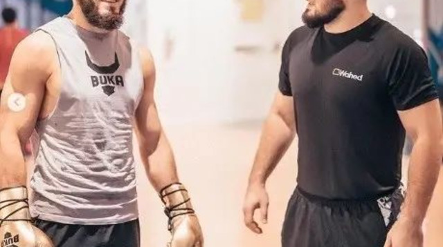חביב נורמגומדוב לצד איסלאם מחאצ'ב (צילום: צילום מסך, אינסטגרם, khabib_nurmagomedov)