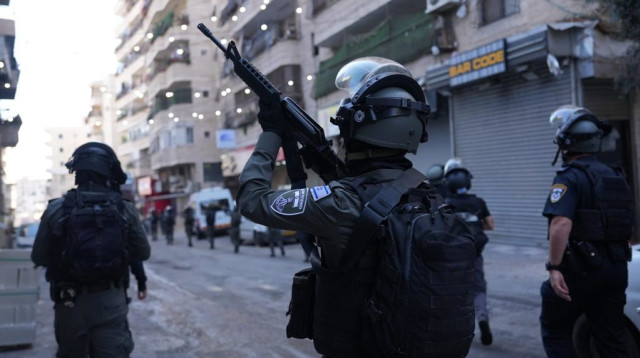 פעילות שוטרי מחוז ירושלים ולוחמי מג״ב במחנה הפליטים שועפאט בימים האחרונים (צילום: דוברות המשטרה)