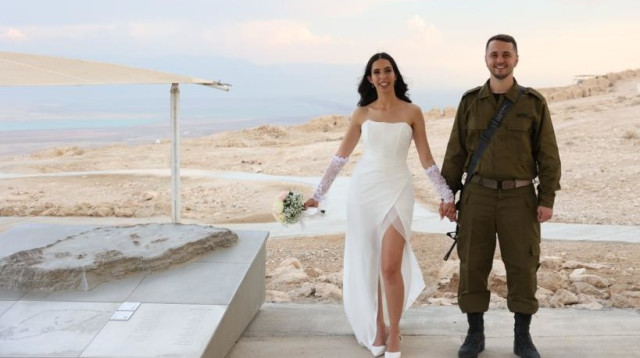 ליהיא ונדב. חתונת שטח (צילום: אנדריי אברמוב, and_wedd@)