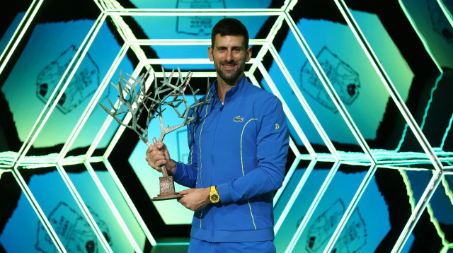 נובאק ג'וקוביץ' טניסאי סרבי, אלוף טורניר פריז (צילום: רויטרס)