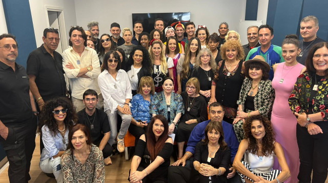 משתתפי "עם אחד שיר אחד" המחודש (צילום: באדיבות עופר מנחם תקשורת ויחסי ציבור)