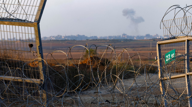 הגבול הפרוץ דרכו חדרו המחבלים לכפר עזה (צילום: REUTERS/Evelyn Hockstein)