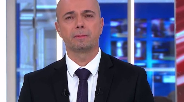 טל ברמן דומע בשידור (צילום: באדיבות רשת 13)