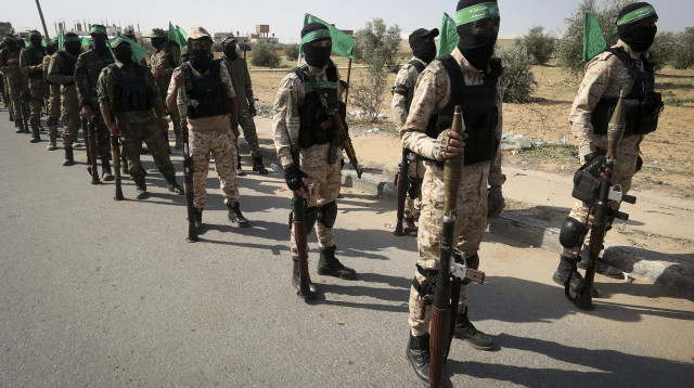 מחבלי חמאס (צילום: Abed Rahim Khatib/Flash90)