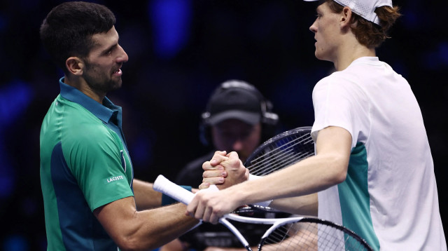 יאניק זינר טניסאי איטלקי עם נובאק ג'וקוביץ' טניסאי סרבי (צילום: רויטרס)