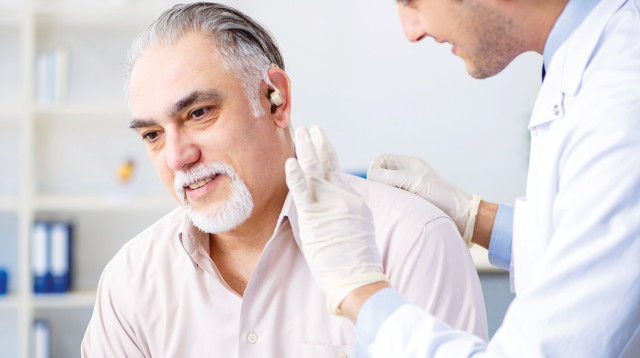 בדיקת שמיעה (צילום: אינגאימג')