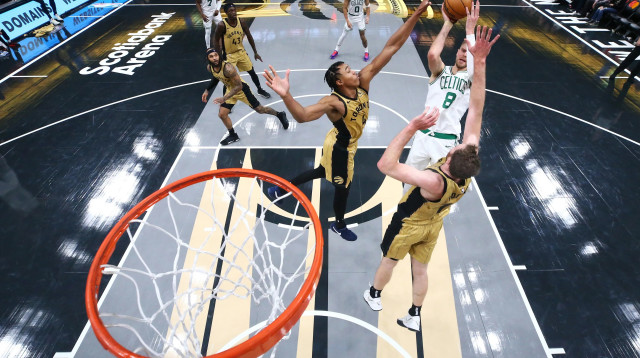 קריסטאפס פורזינגיס בוסטון סלטיקס (צילום: GettyImages)