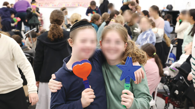 חינוך מיוחד (צילום: מפעלות הרב גרוסמן)