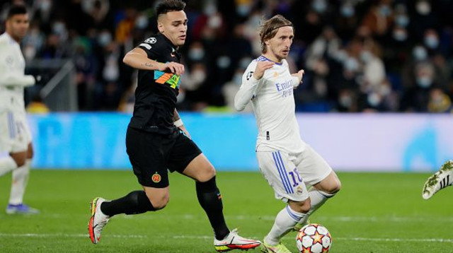 לאוטרו מרטינס, לוקה מודריץ' (צילום: Soccrates Images / Contributor)