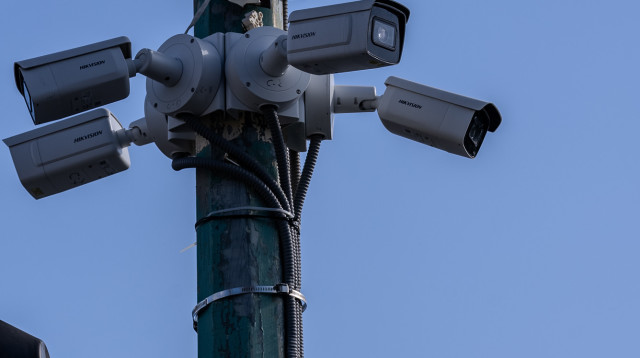 אמצעים טכנולוגיים לאכיפת מטרדי רעש (צילום: עיריית פתח תקווה)