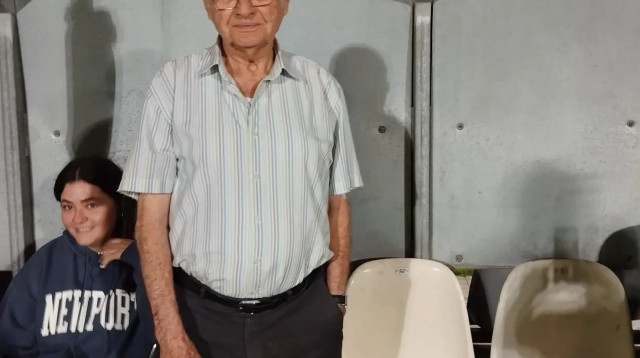 שחקן העבר של מכבי חיפה, אברהם מנצ'ל ז"ל (צילום: מערכת וואלה!, שלמה וייס)