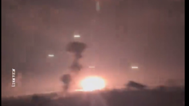 תקיפה בחאן יונס (צילום: רשתות ערביות)