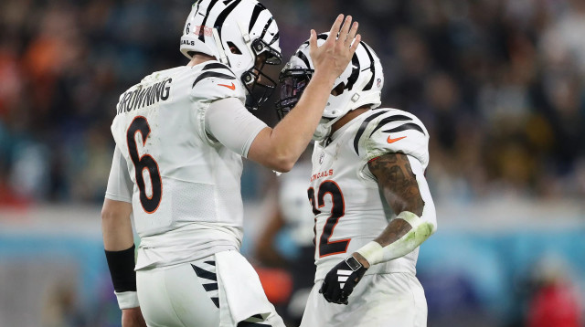 שחקני סינסינטי בנגאלס ג'ייק בראונינג וטרייוויון וויליאמס (צילום: GettyImages, Courtney Culbreath)