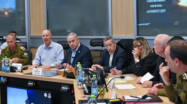 בנימין נתניהו בקבינט המלחמה (צילום: קובי גדעון, לע"מ)