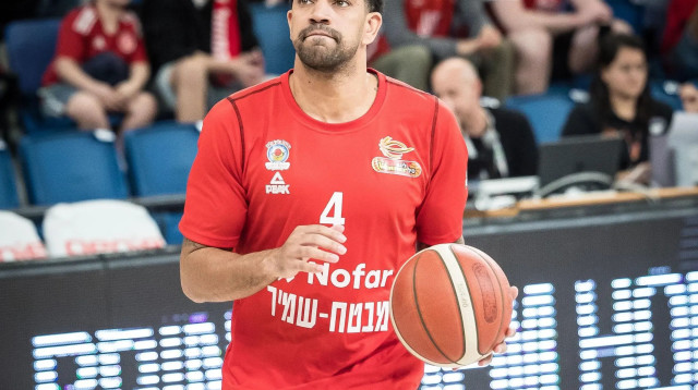 שחקן הפועל גליל עליון ג'יימס פלדין (צילום: אתר רשמי, עודד קרני, מנהלת הליגה)