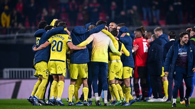 שחקני ויאריאל חוגגים (צילום: Baptiste Fernandez / Contributor)