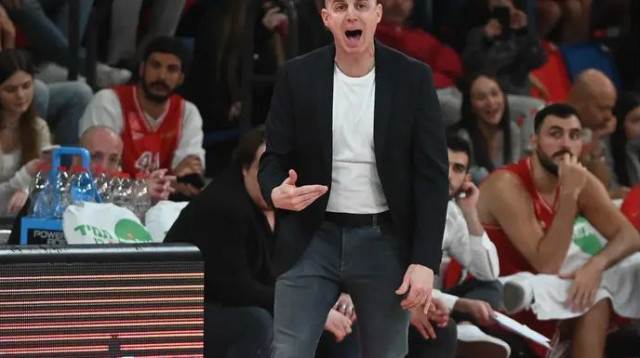 "בשביל להתקדם כקבוצה שיכולה להגיע לאנשהו, צריכים להיות ביחד". פרנקו (צילום: ברני ארדוב)