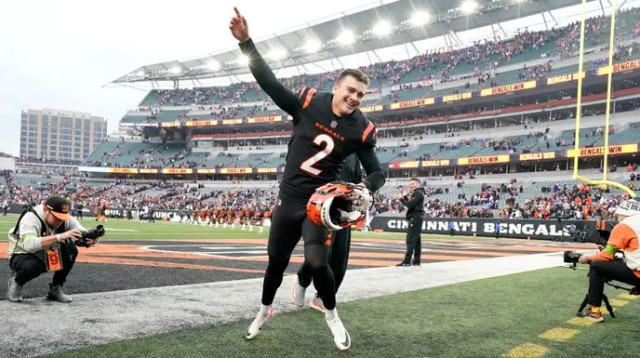 אוואן מקפרסון מהבנגאלס חוגג את הניצחון (צילום: GettyImages, Jeff Dean)