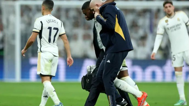 פציעה לא פשוטה. אלאבה (צילום: רויטרס)