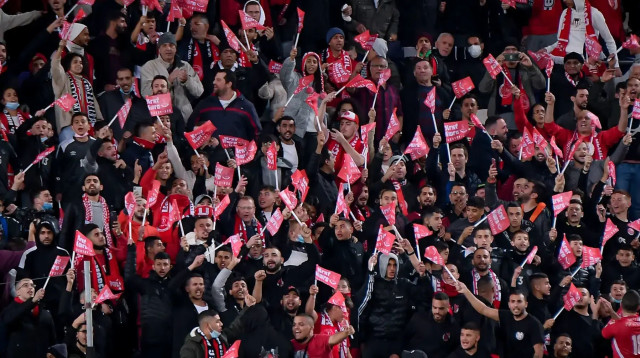 אוהדי הפועל מרמורק (צילום: אריאל שלום)