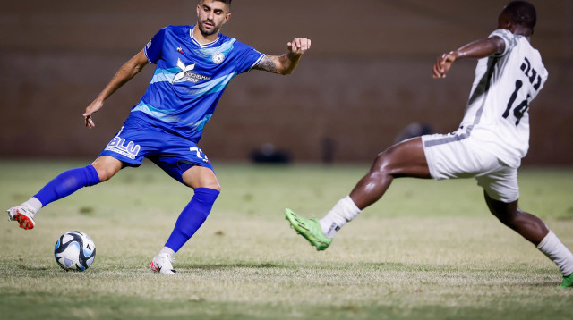 שי קונסטנטין שחקן עירוני טבריה (צילום: מאור אלקסלסי)