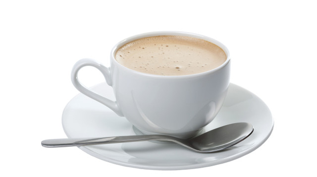 בילוי בבית קפה עוזר בקרב על השפיות (צילום: אינג'אימג')