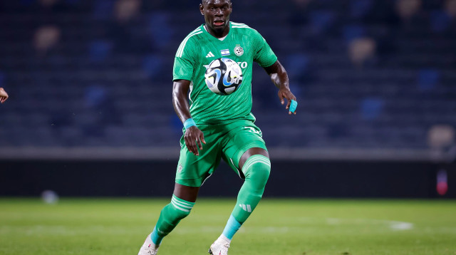 עבדולאי סק שחקן מכבי חיפה (צילום: מאור אלקסלסי)