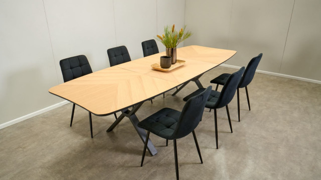 ויטוריו דיוואני מציגים: הרהיטים שהולכים לכבוש את ישראל בשנת 2024 (צילום: עמרי מירון)