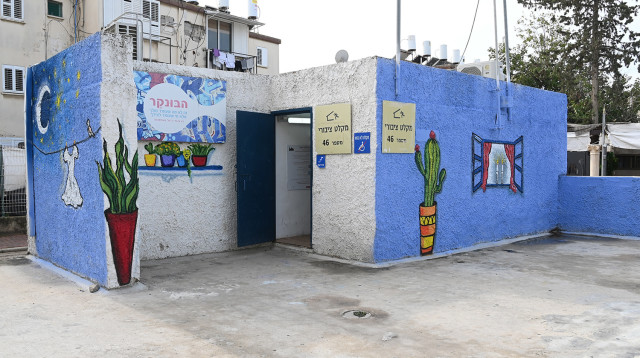 סיור ציור- מקלטים מצוירים בעיר חולון (צילום: סרגיי סטרודובצב)