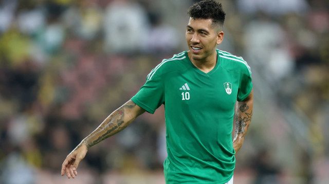 רוברטו פירמינו אל אהלי (צילום: GettyImages)