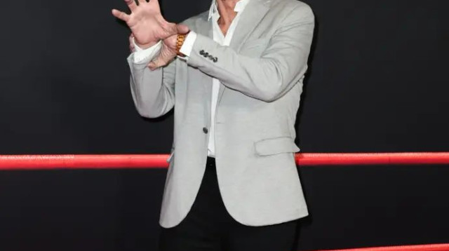 ביקור הזדהות מרגש יחד עם בניו. קווין ואן אריק (צילום: GettyImages)