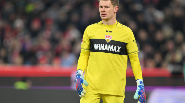 אלכסנדר נובל שוער שטוטגרט (צילום: GettyImages)