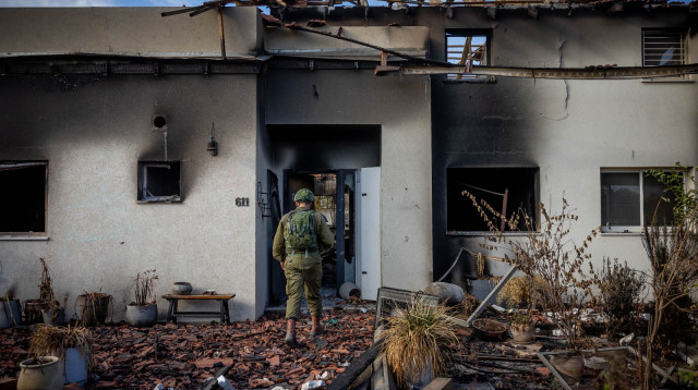 בית שרוף בקיבוץ בארי אחרי הטבח  (צילום: יונתן זינדל)