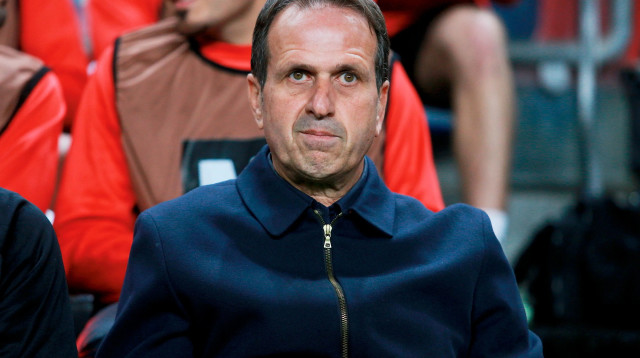 רוני לוי מאמן הפועל חיפה (צילום: קובי אליהו)