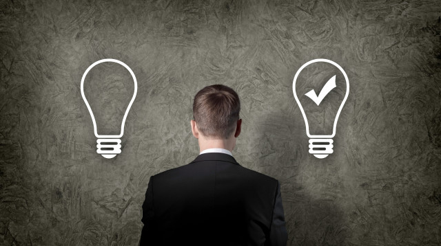 קושי בקבלת החלטות, אילוסטרציה (צילום: אינג'אימג')