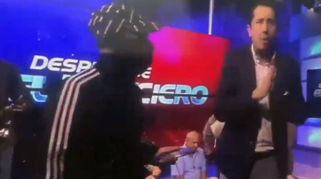 בני ערובה בטלוויזיה באקוודור (צילום: שימוש לפי סעיף 27א')