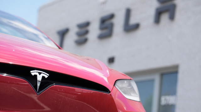 טסלה (צילום: סיפיה)