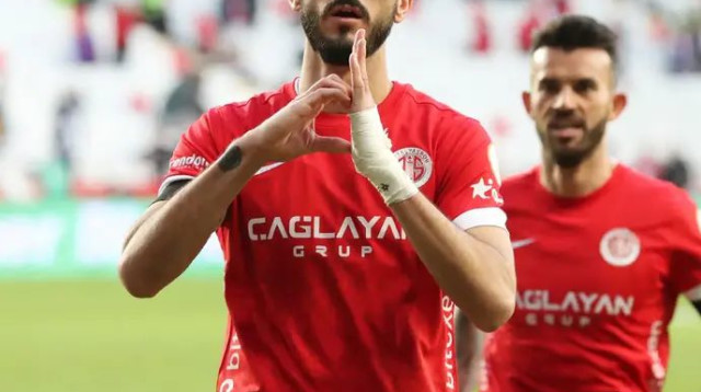 הלב עדיין חצוי. שגיב יחזקאל (צילום: אתר רשמי, אנטליאספור)