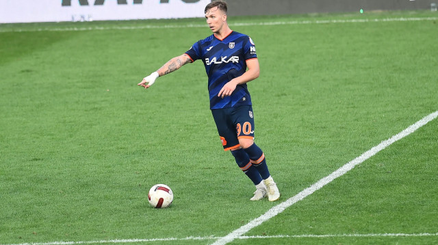 עדן קארצב, שחקן איסטנבול בשאקשהיר (צילום: GettyImages, Seskim Photo/MB Media)