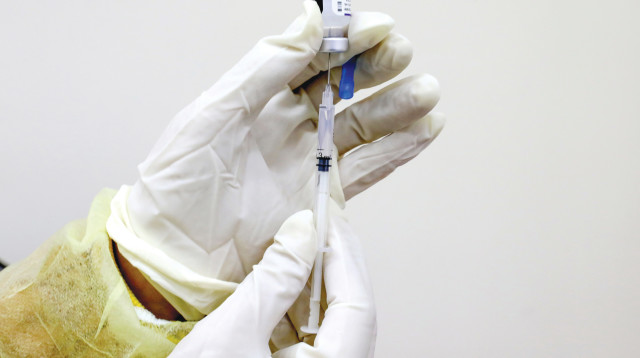 חיסון  (צילום: וויסאם השלמון פלאש 90)