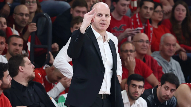 דני פרנקו מאמן הפועל תל אביב (צילום: דני מרון)