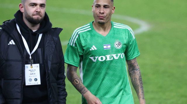 צ'ארון שרי שחקן מכבי חיפה מאוכזב (צילום: דני מרון)